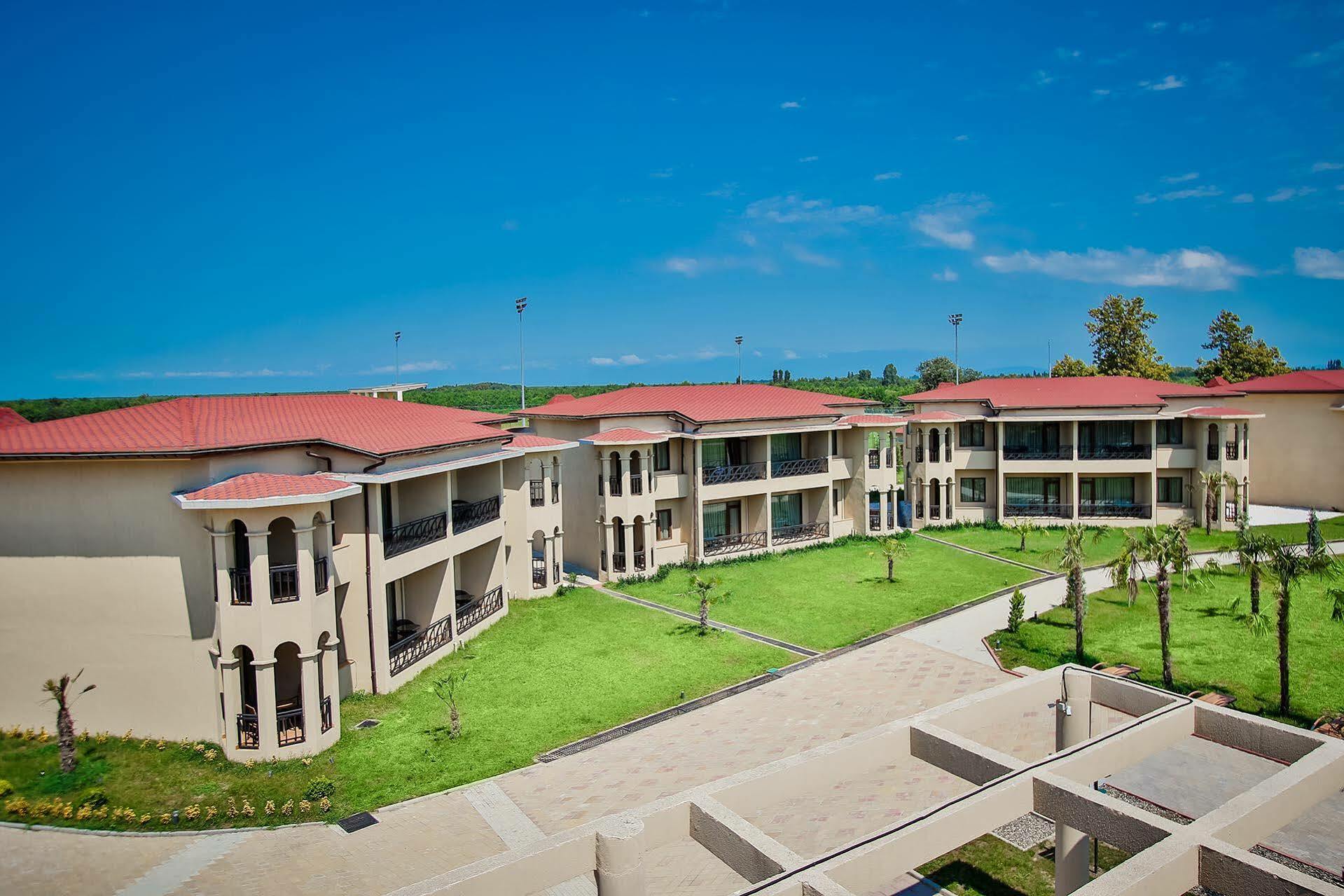 Anaklia Resort By Pratap'S Signature Ngoại thất bức ảnh