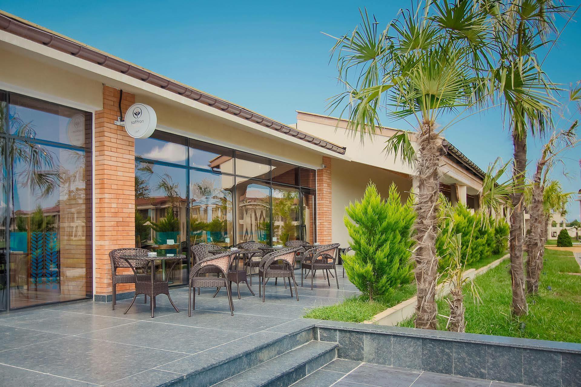 Anaklia Resort By Pratap'S Signature Ngoại thất bức ảnh