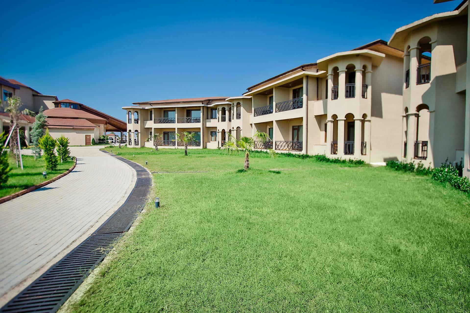Anaklia Resort By Pratap'S Signature Ngoại thất bức ảnh