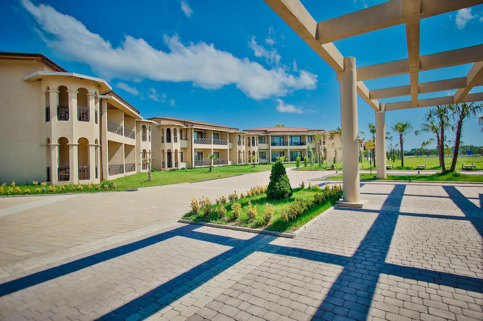 Anaklia Resort By Pratap'S Signature Ngoại thất bức ảnh