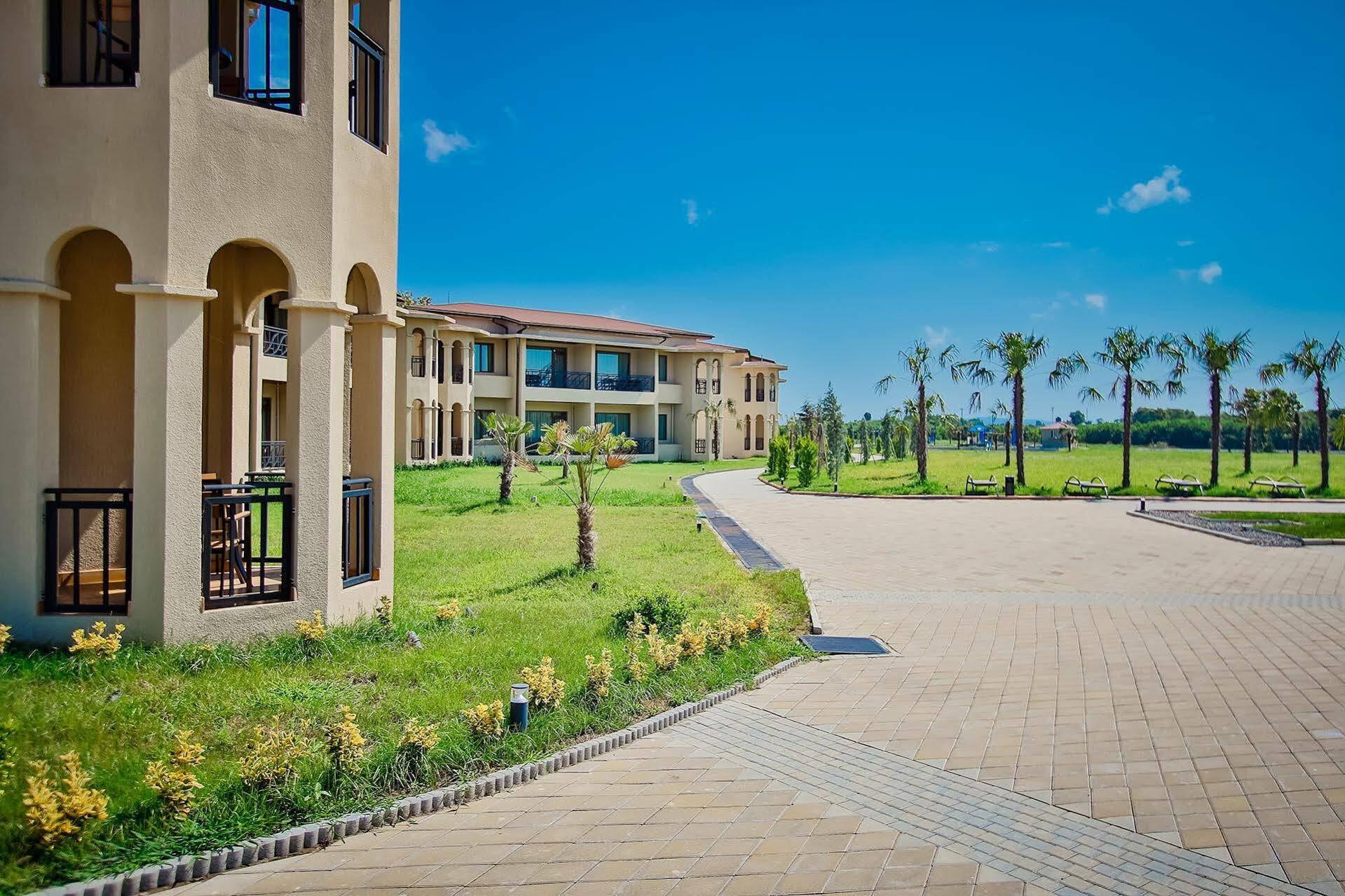Anaklia Resort By Pratap'S Signature Ngoại thất bức ảnh