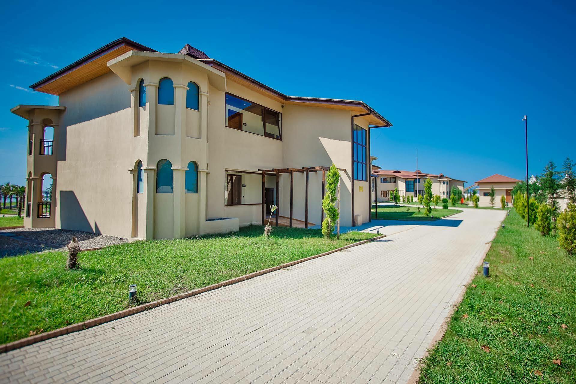 Anaklia Resort By Pratap'S Signature Ngoại thất bức ảnh