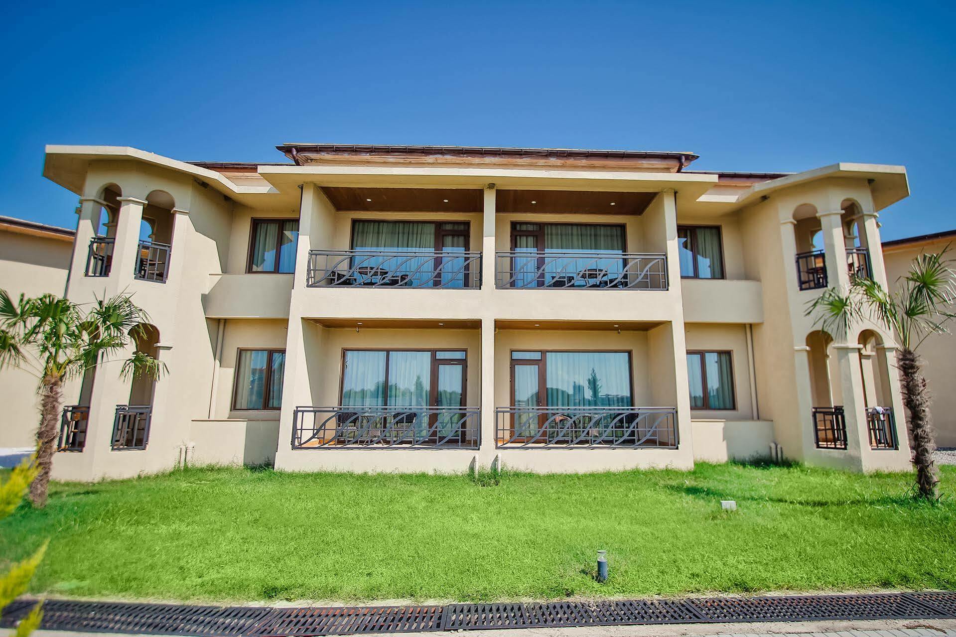 Anaklia Resort By Pratap'S Signature Ngoại thất bức ảnh